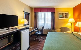Quality Inn And Suites Lincoln Ne